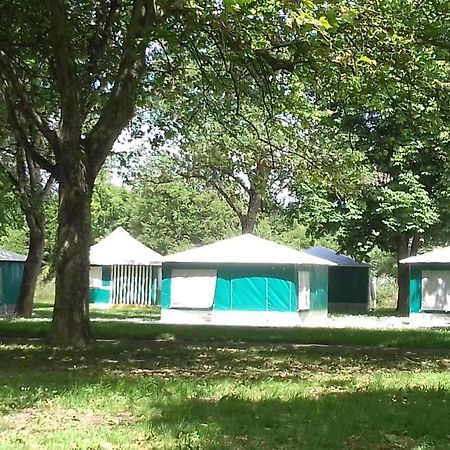 Camping Les Ombrages De L'Adour Hotel Aire-sur-l'Adour Exterior photo